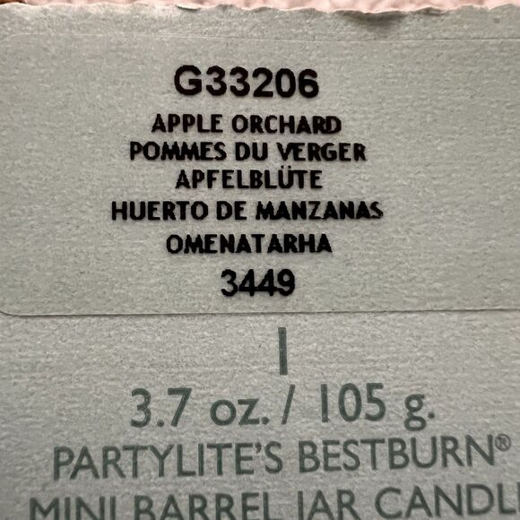 New Party Light 3.7 oz Mini Barrel Candle Apple Orchard Scented Retired Fall - Picture 3 of 8